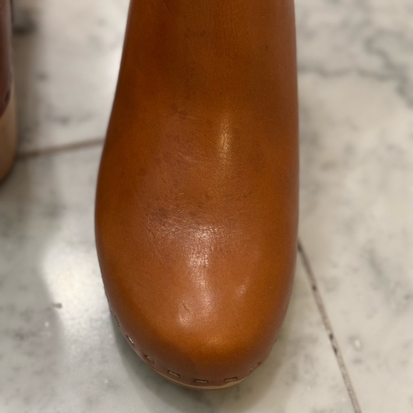 Gorgeous Loeffler Randall clog boots - Picture 5 of 5